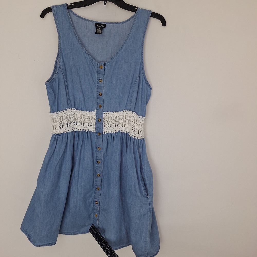 Cottagecore Dress 100% Cotton Sleeveless Prairie Denim Crochet Lace Pockets M - Picture 3 of 12